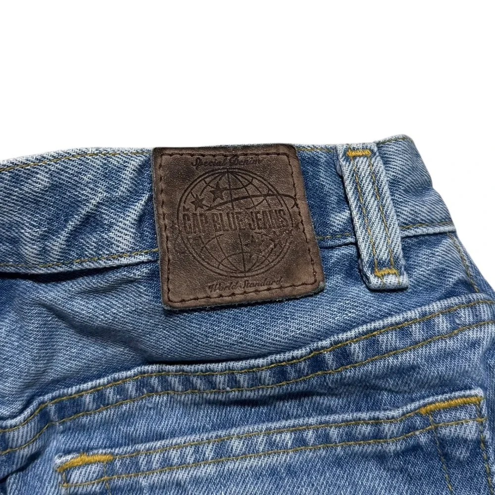 Vintage 2000s Gap Flared Cotton Blue Light Wash Jeans Youth 14 Slim (23.5x28.75)